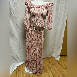 Zara 2 floral piece skirt and top. Size XS